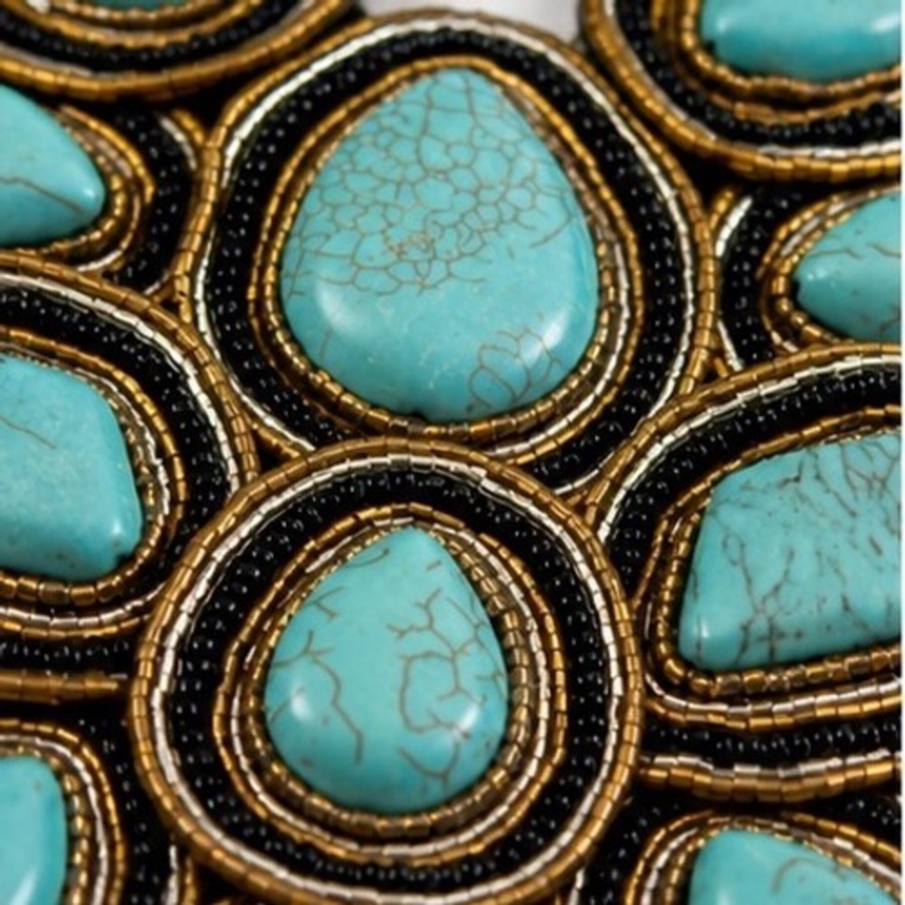 Turquoise-Hued Cabochons Southwestern Bib Necklace Handmade Ribbon Tie Back - Picture 9 of 9